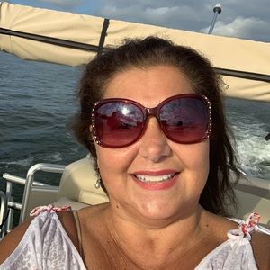 Meet your Posher, Maria